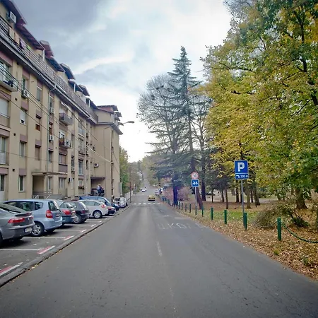 Park Apartment